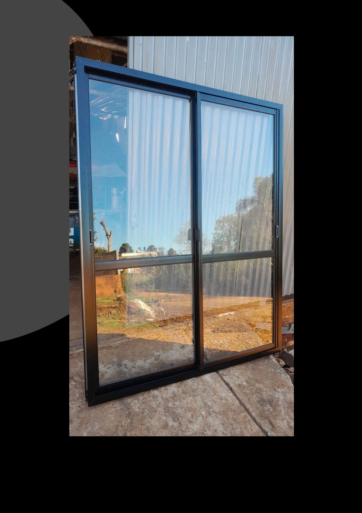 Ventana Corrediza Negra